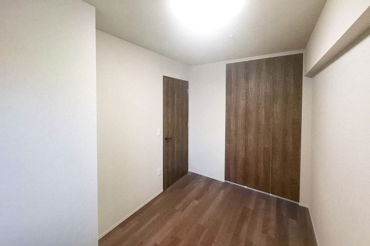 洋室約5帖。子供部屋や書斎などにおすすめです。