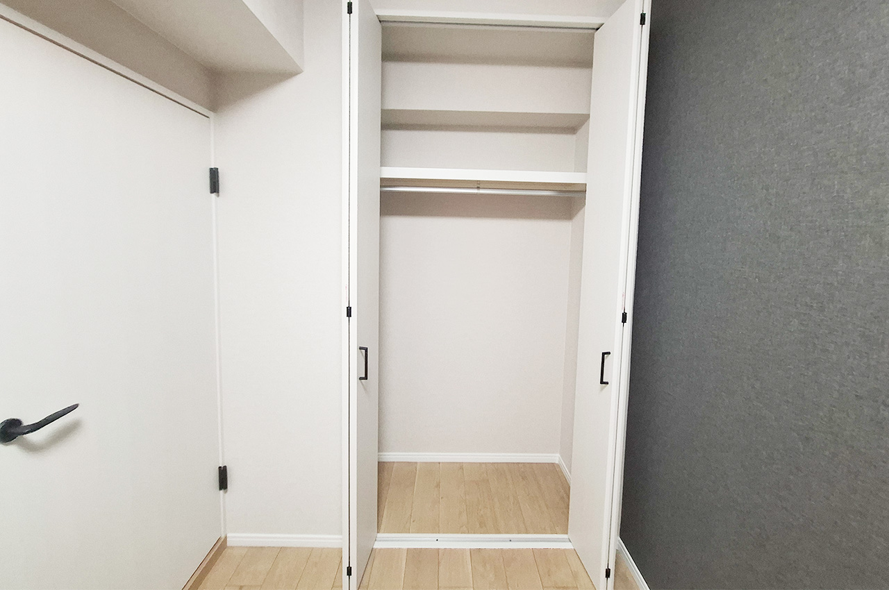 洋室2クローゼット：新調済み。