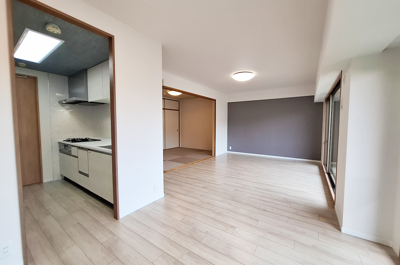 LDK：クロスやフローリングを貼替えるなどリフォーム済み。