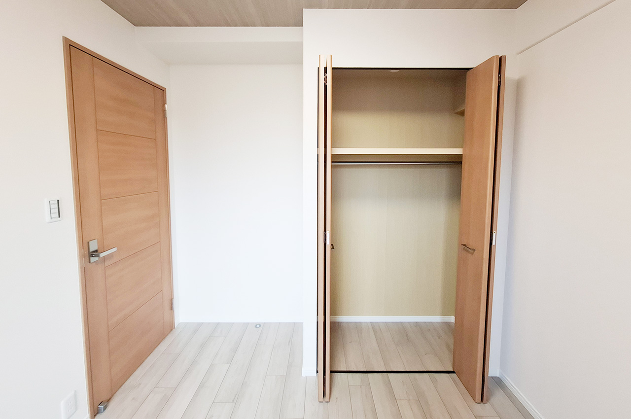 洋室②：クローゼット付き。