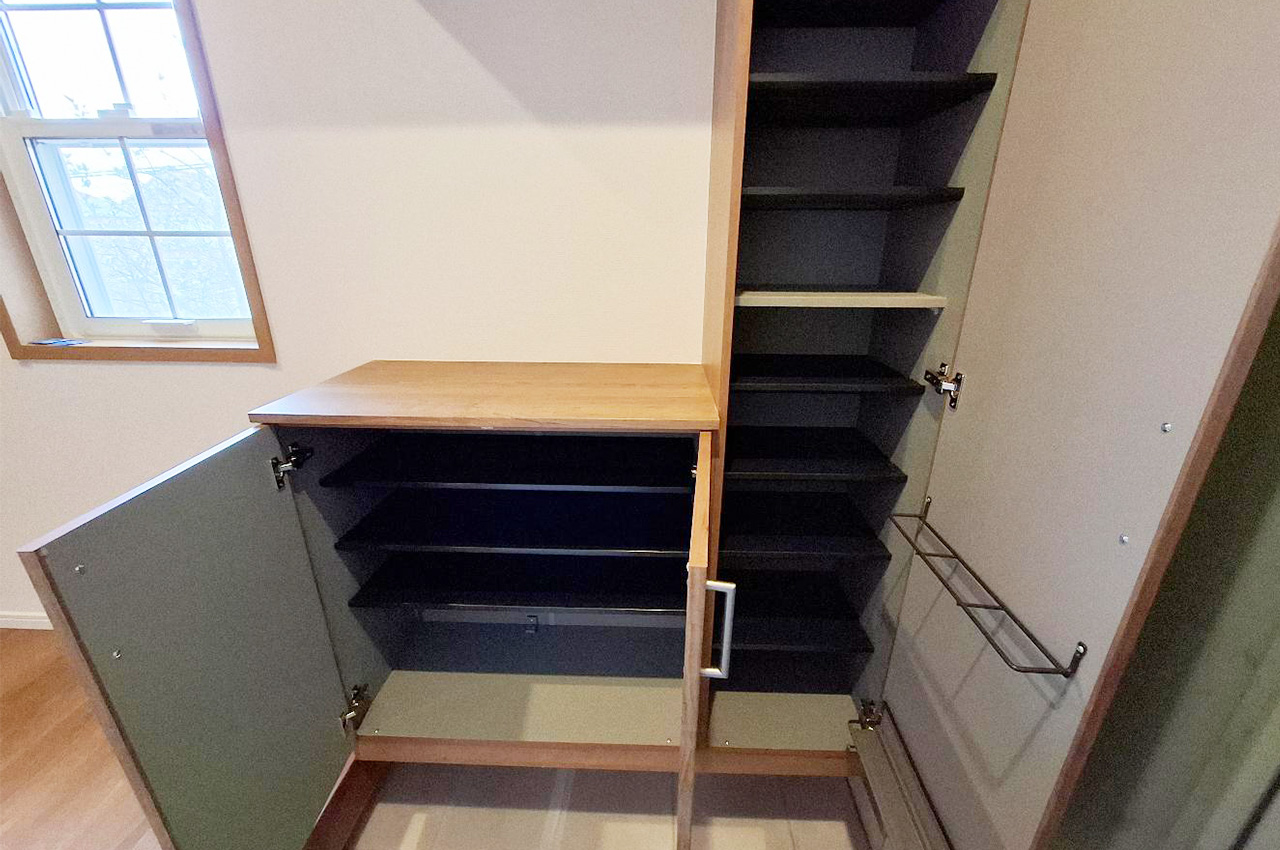 シューズボックス