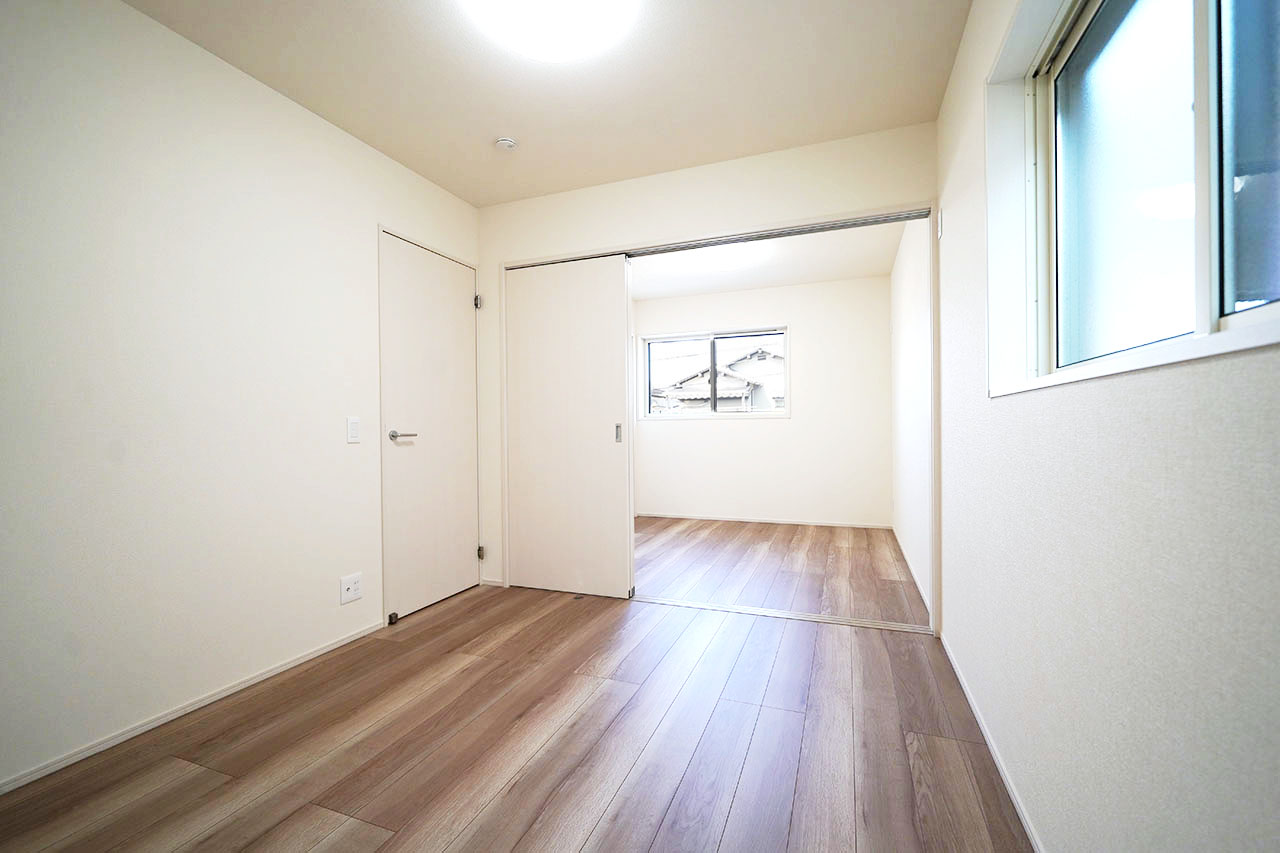 洋室続間（洋室2+洋室3）