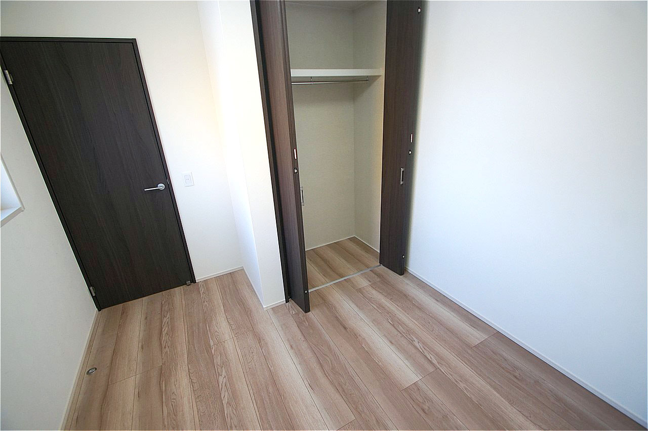 洋室（3）内のクロゼット