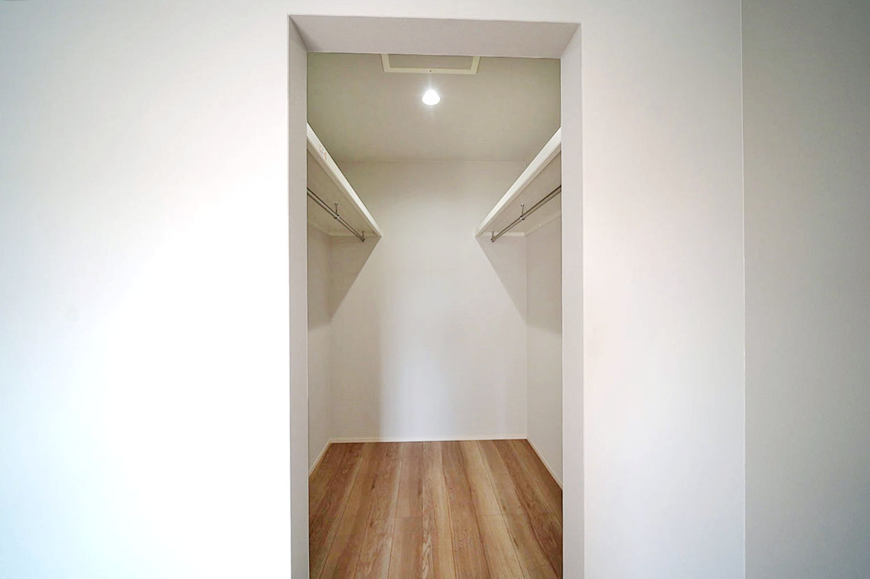 ウォークインクロゼット（洋室1）