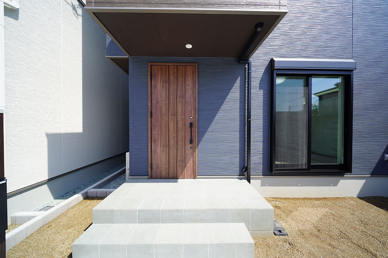 玄関アプローチ