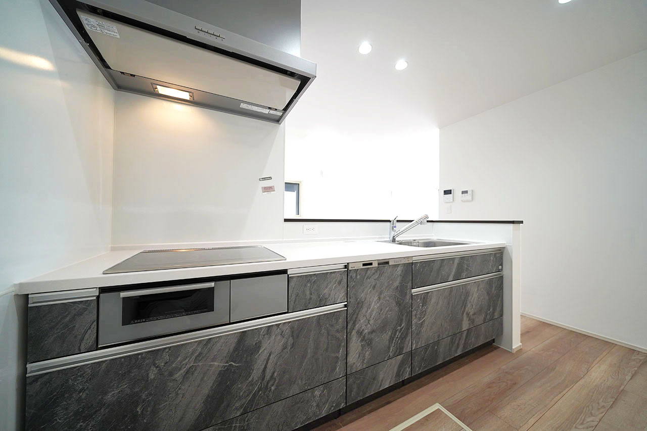 IHシステムキッチン：食洗機付き