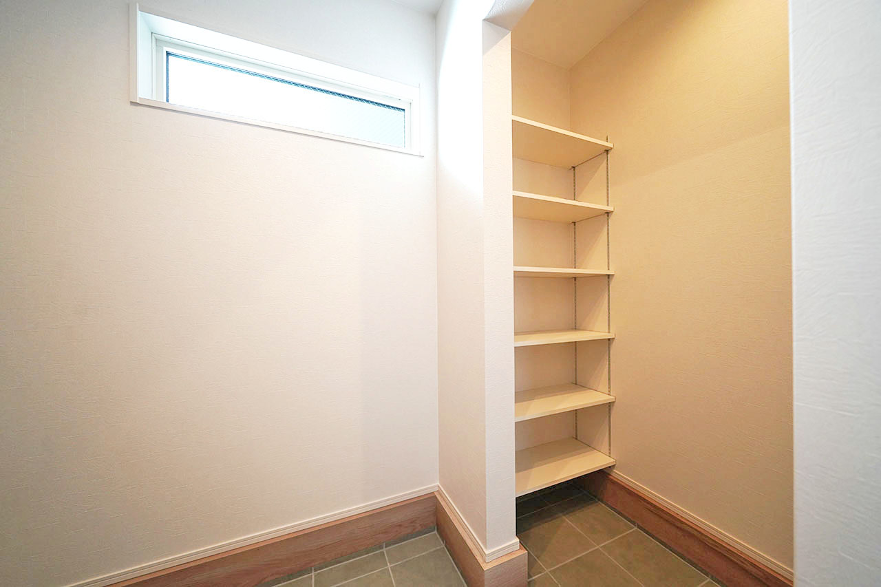 シューズクローク