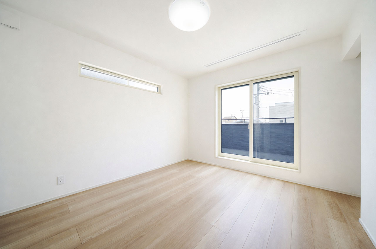 洋室1：室内物干（ホスクリーン）付き