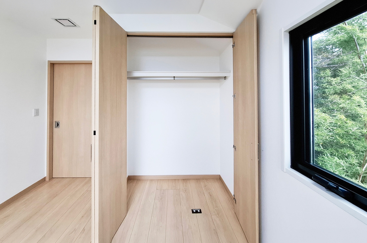 洋室4クローゼット