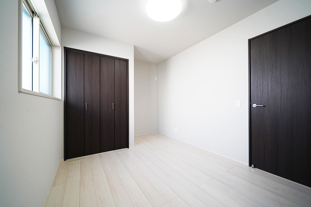 洋室2（5.25帖）