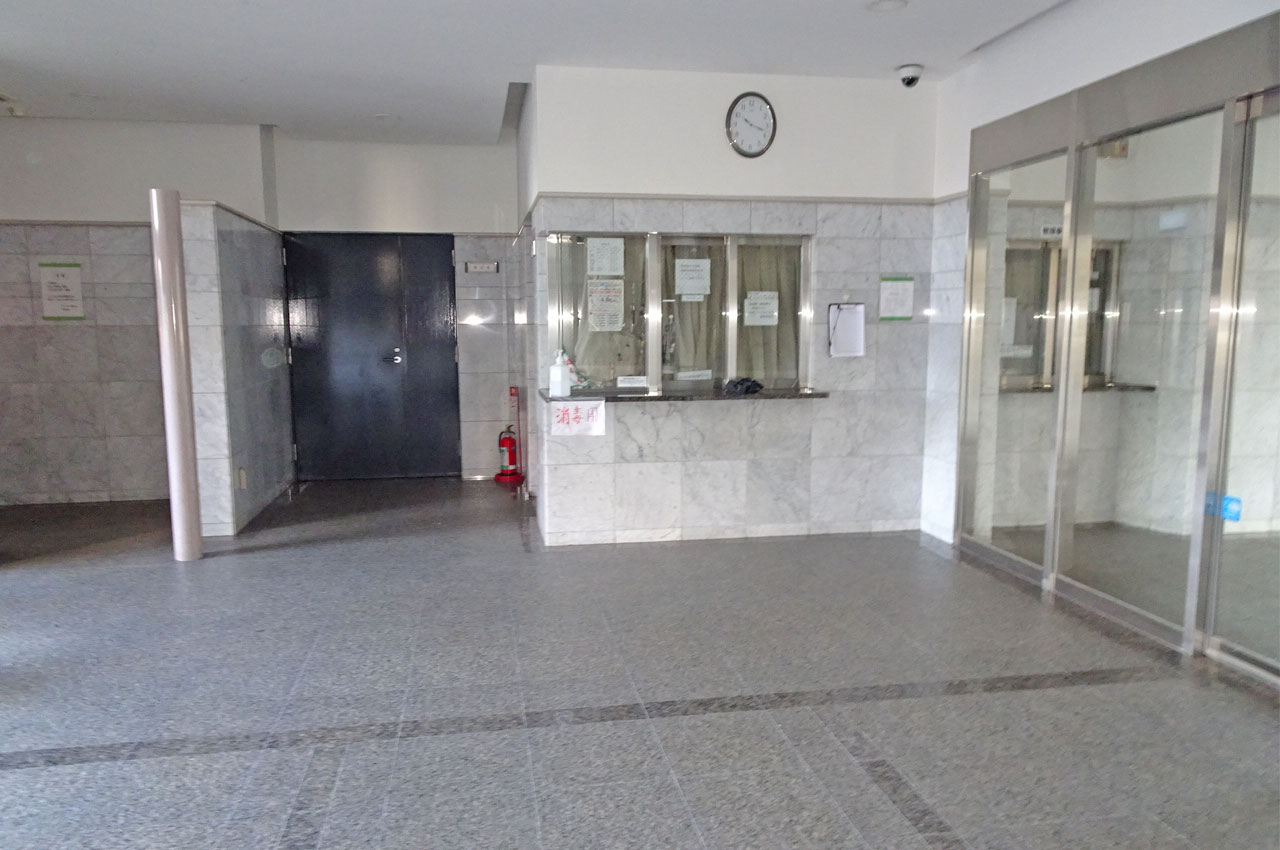 エントランスホール