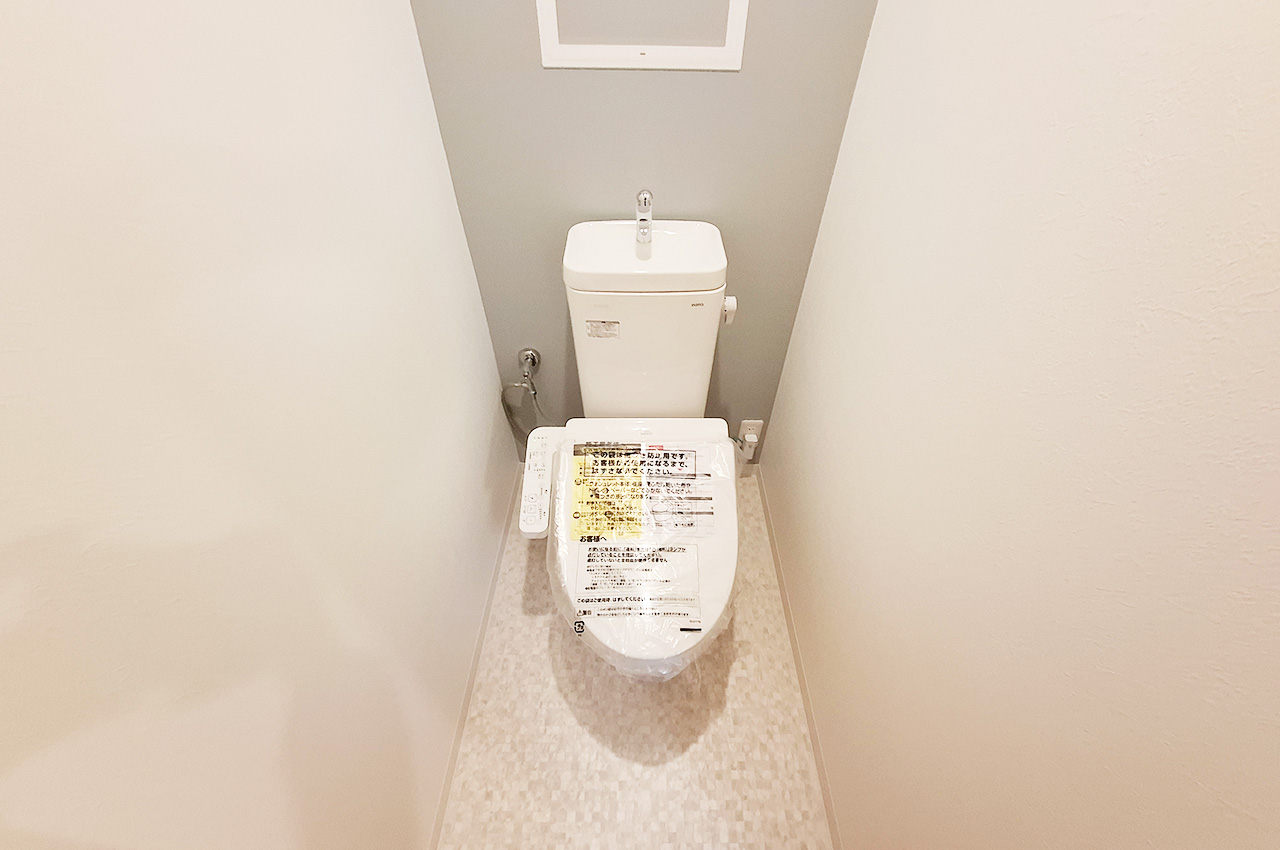 トイレ：便器・温水洗浄便座を新調済み。