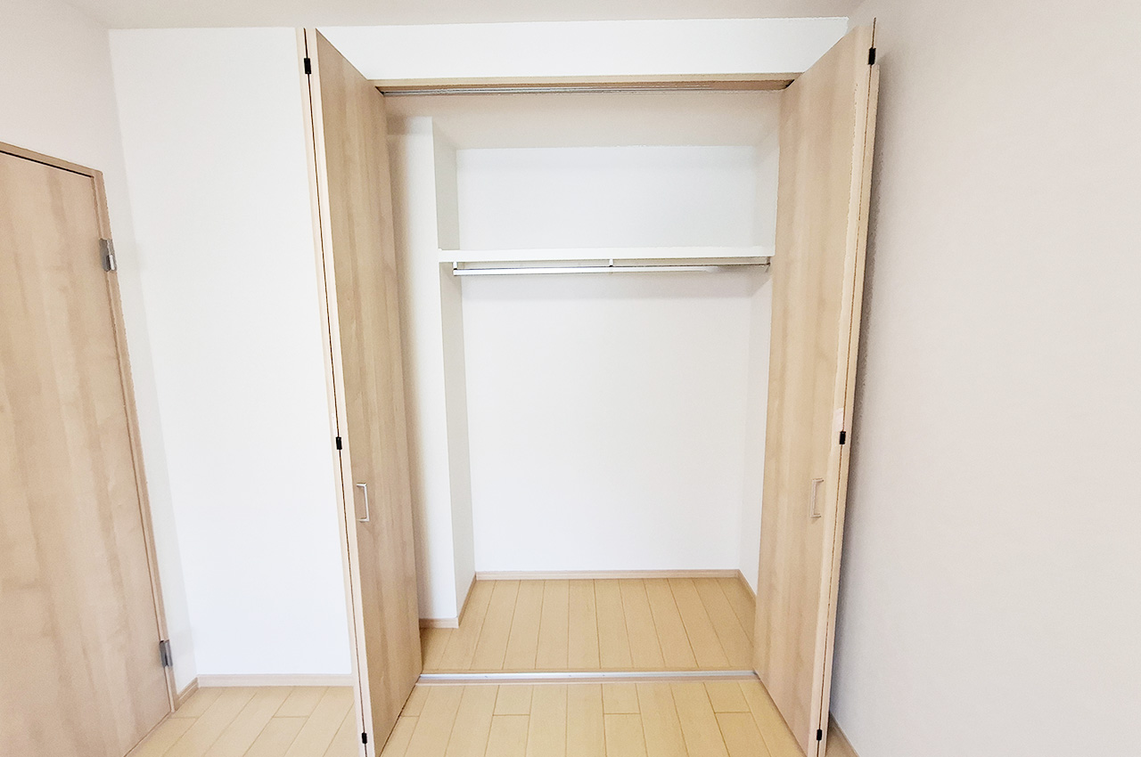 洋室1クローゼット：新調済み。