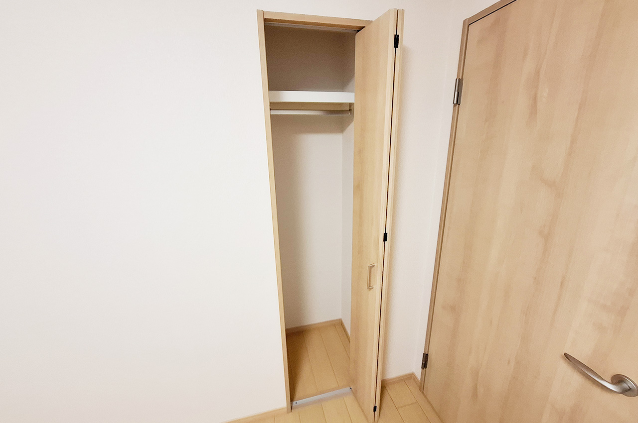 洋室2クローゼット：新調済み。