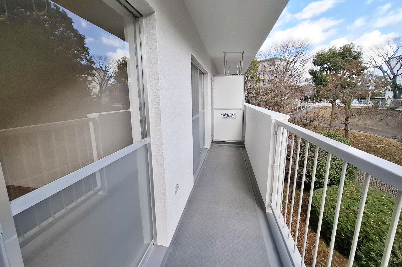 リビングと洋室①から出入りできるバルコニー