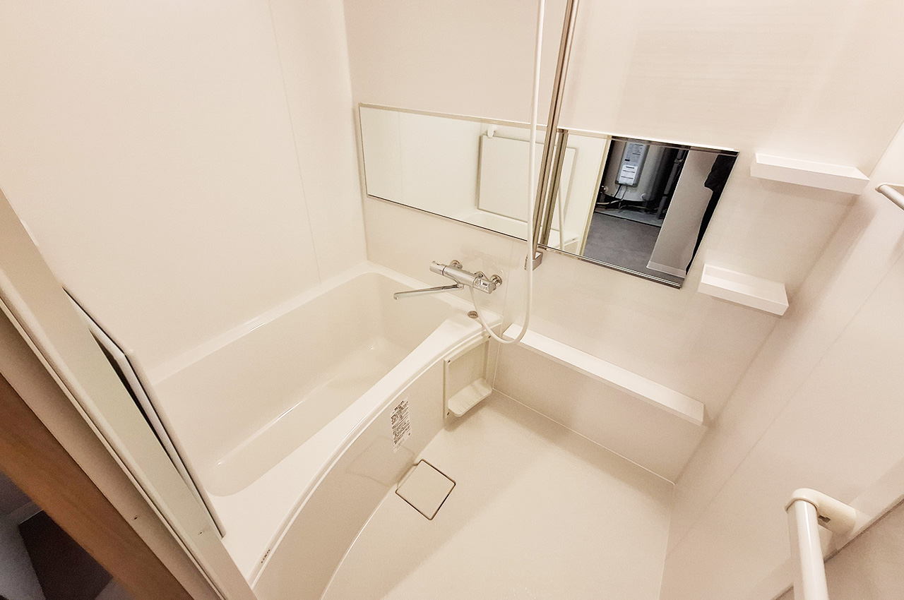 バスルーム：システムバスを新調済み。