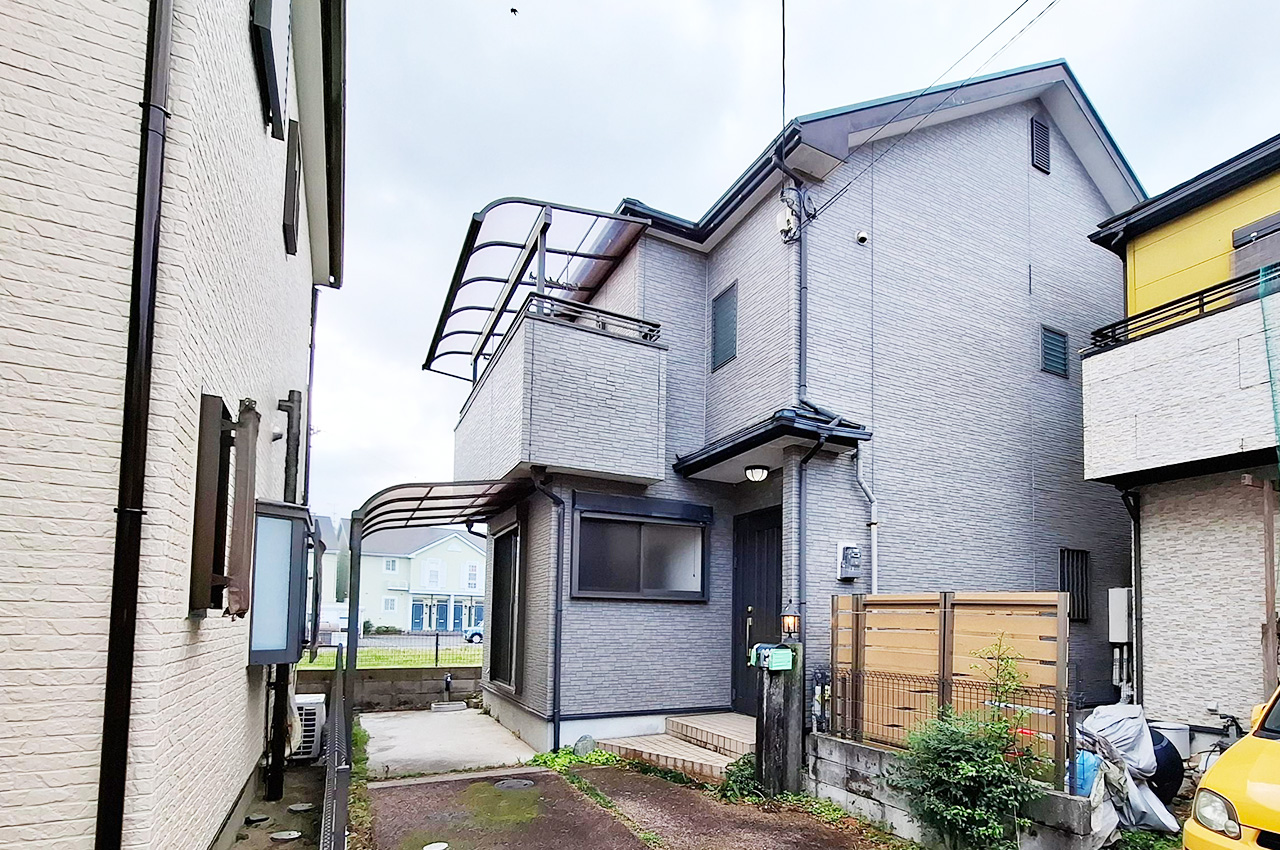 外観（改装前）機能門柱新調予定