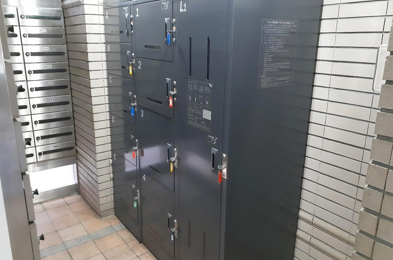 宅配ボックス