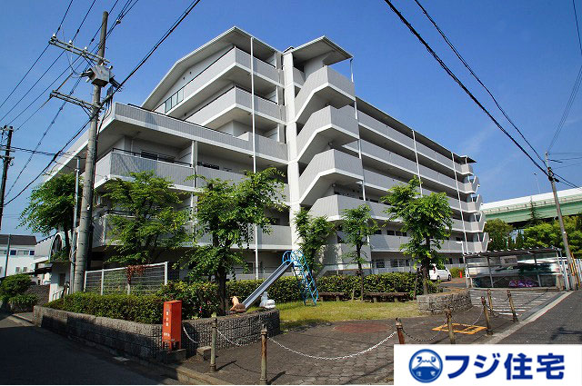 ユニライフ貝塚 外観