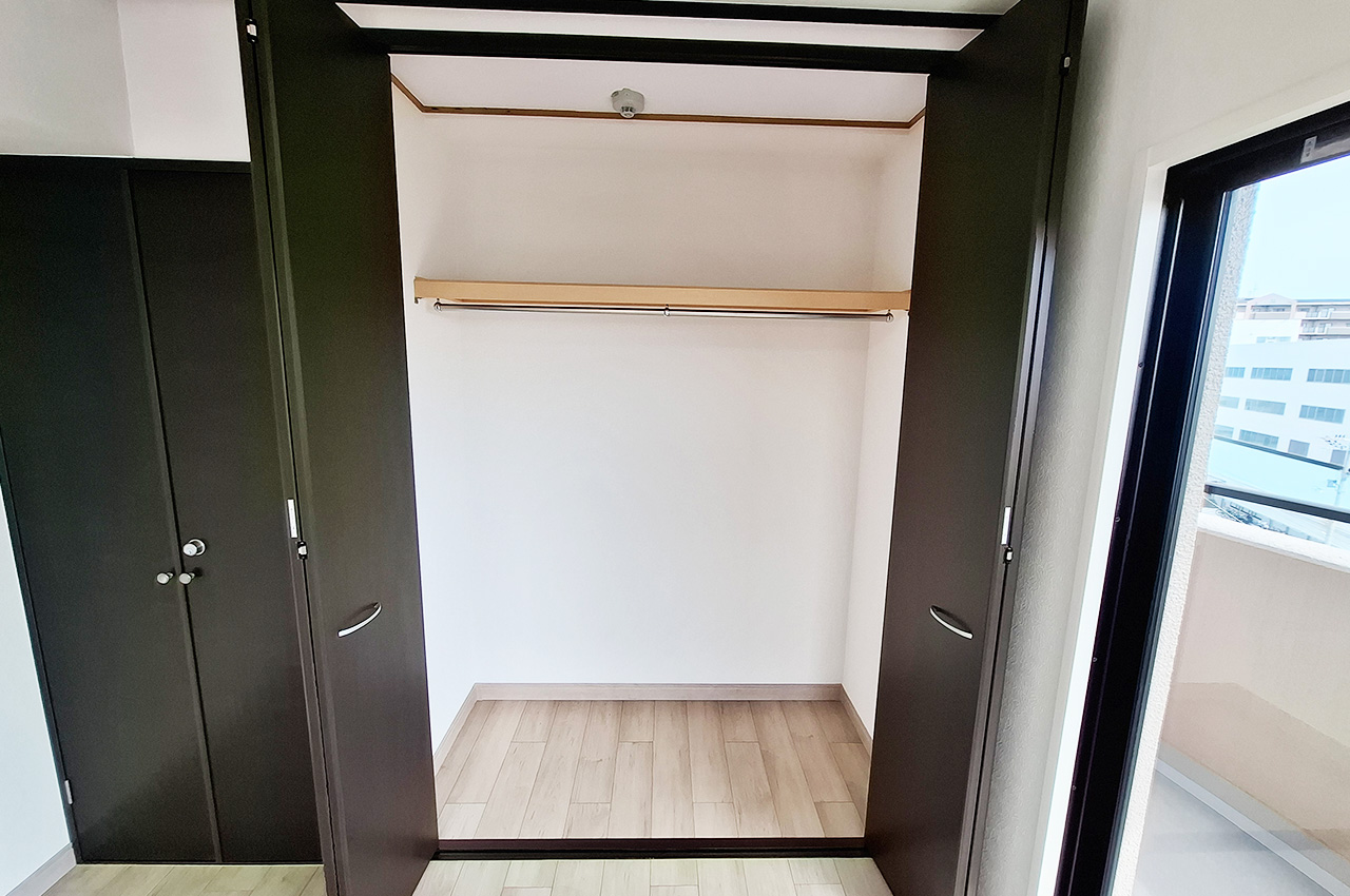 洋室4クローゼット