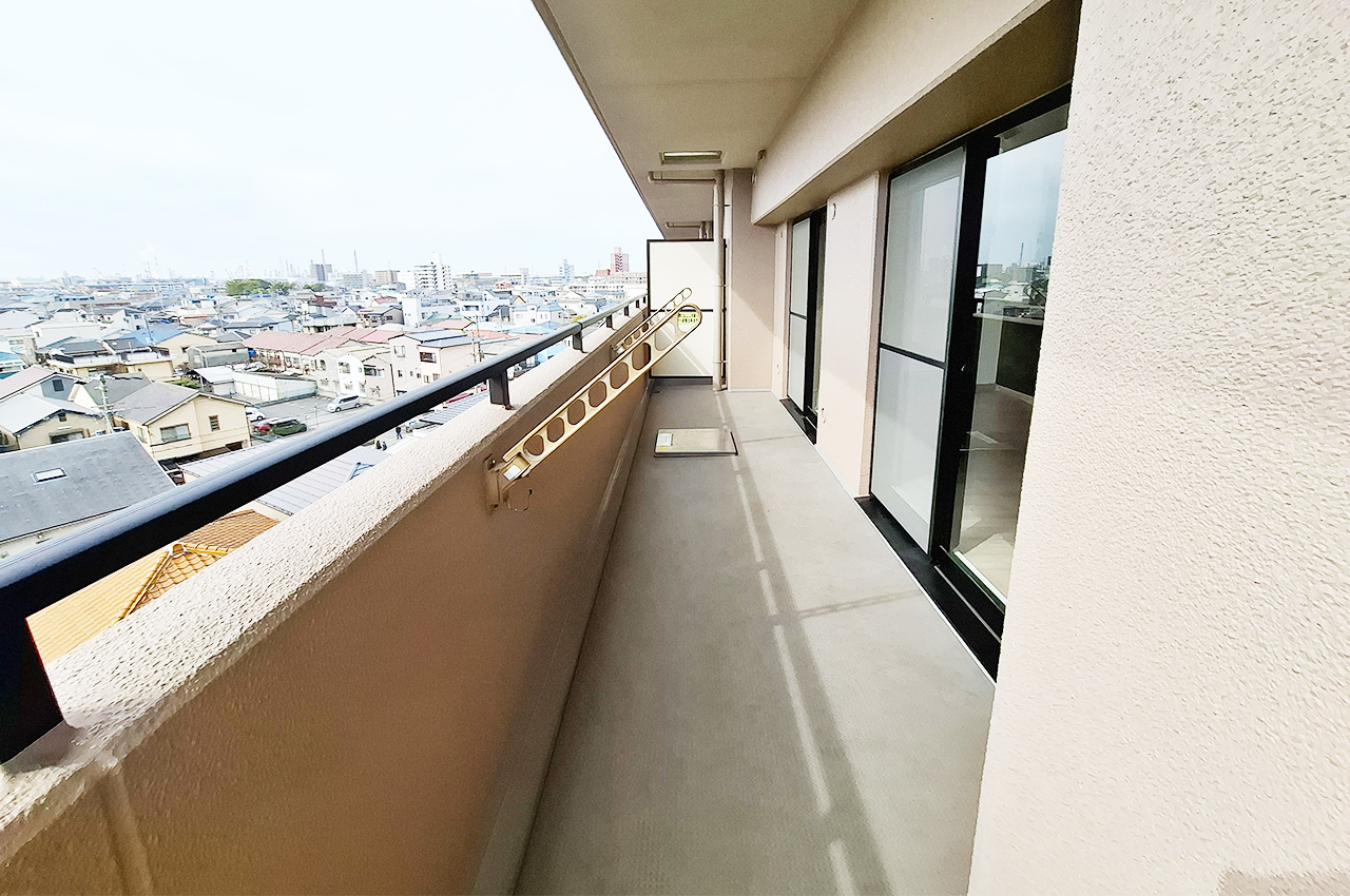 LDK側バルコニー