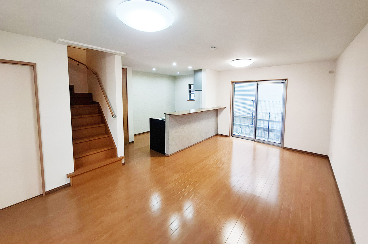 LDK：コミュニケーションが生まれやすいリビング階段。