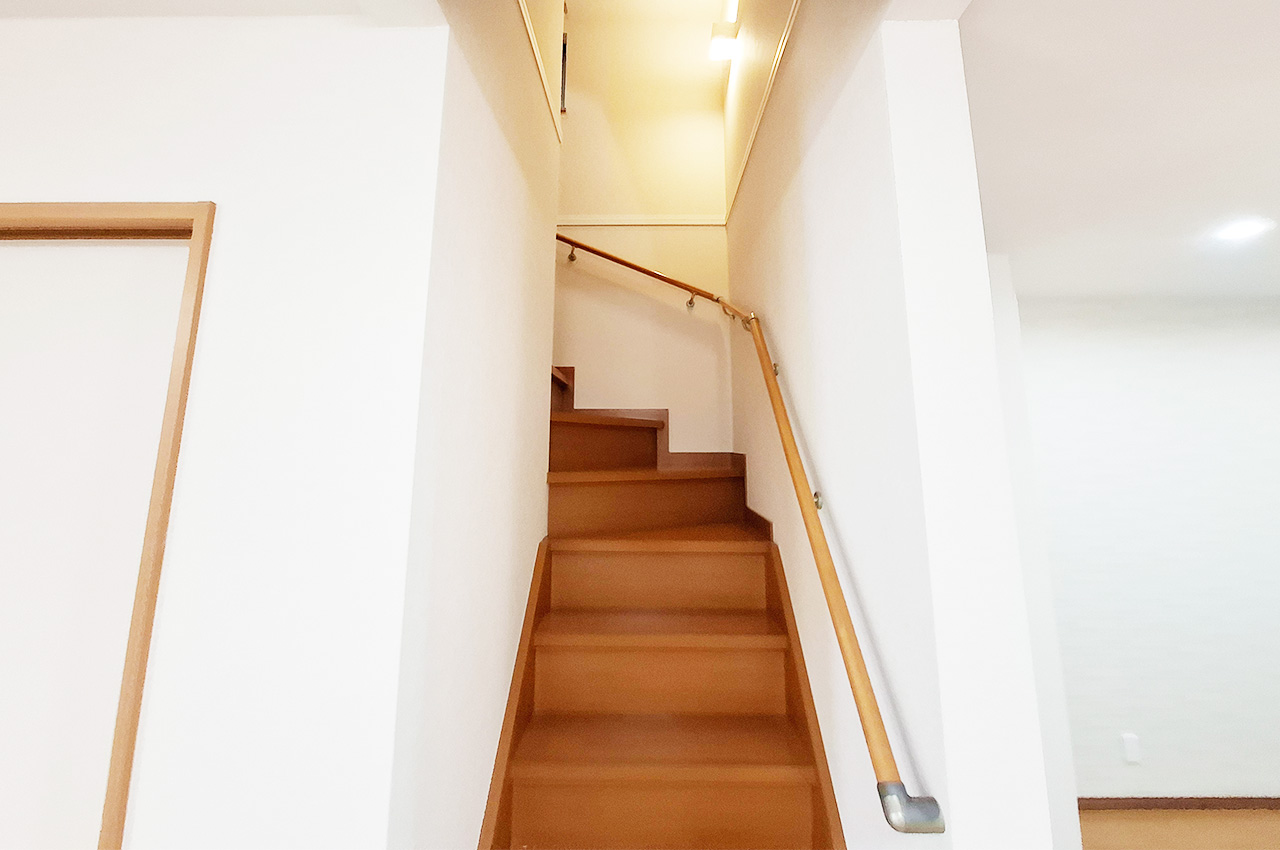1階階段：リビング階段