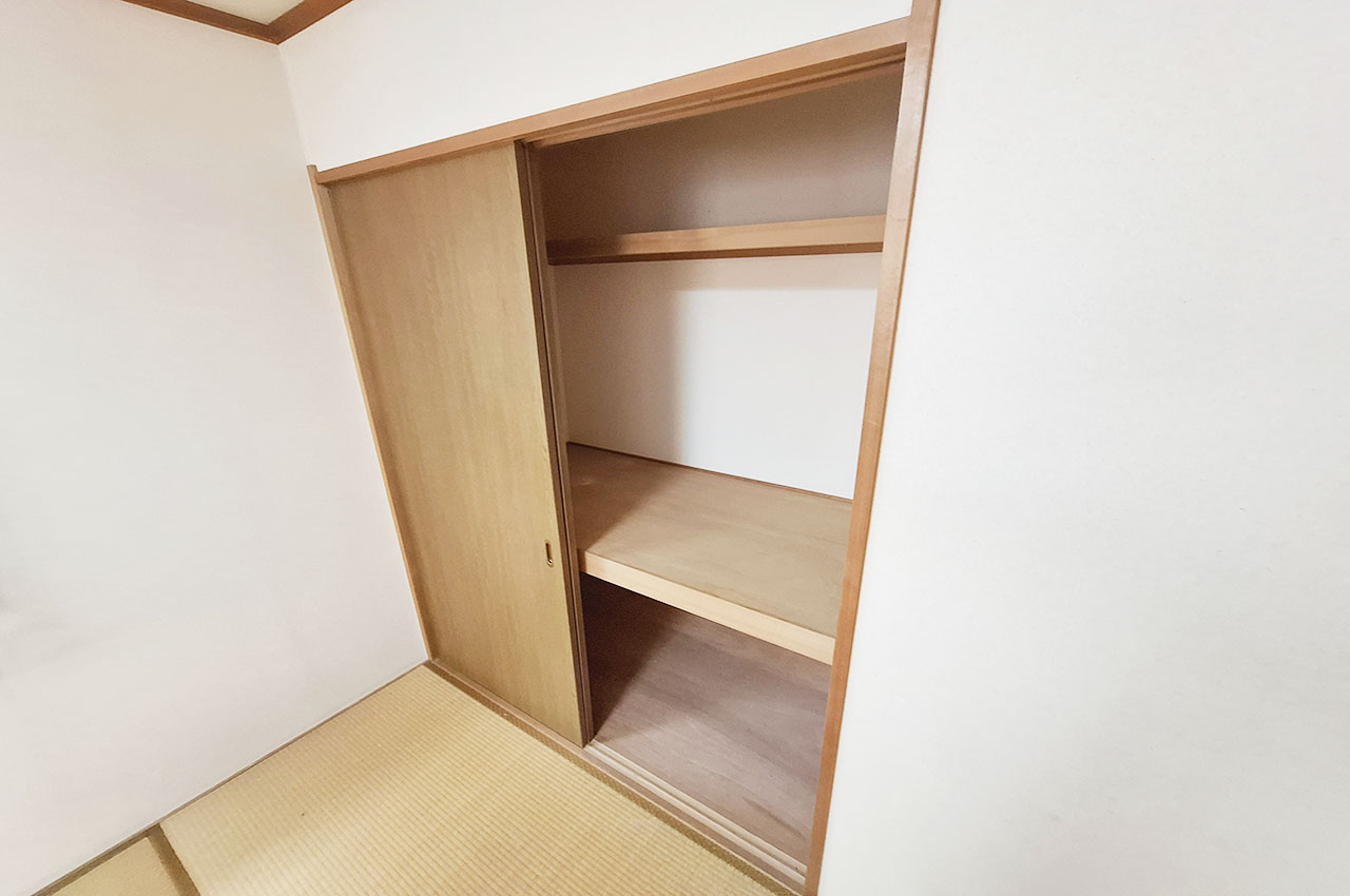 和室：押入