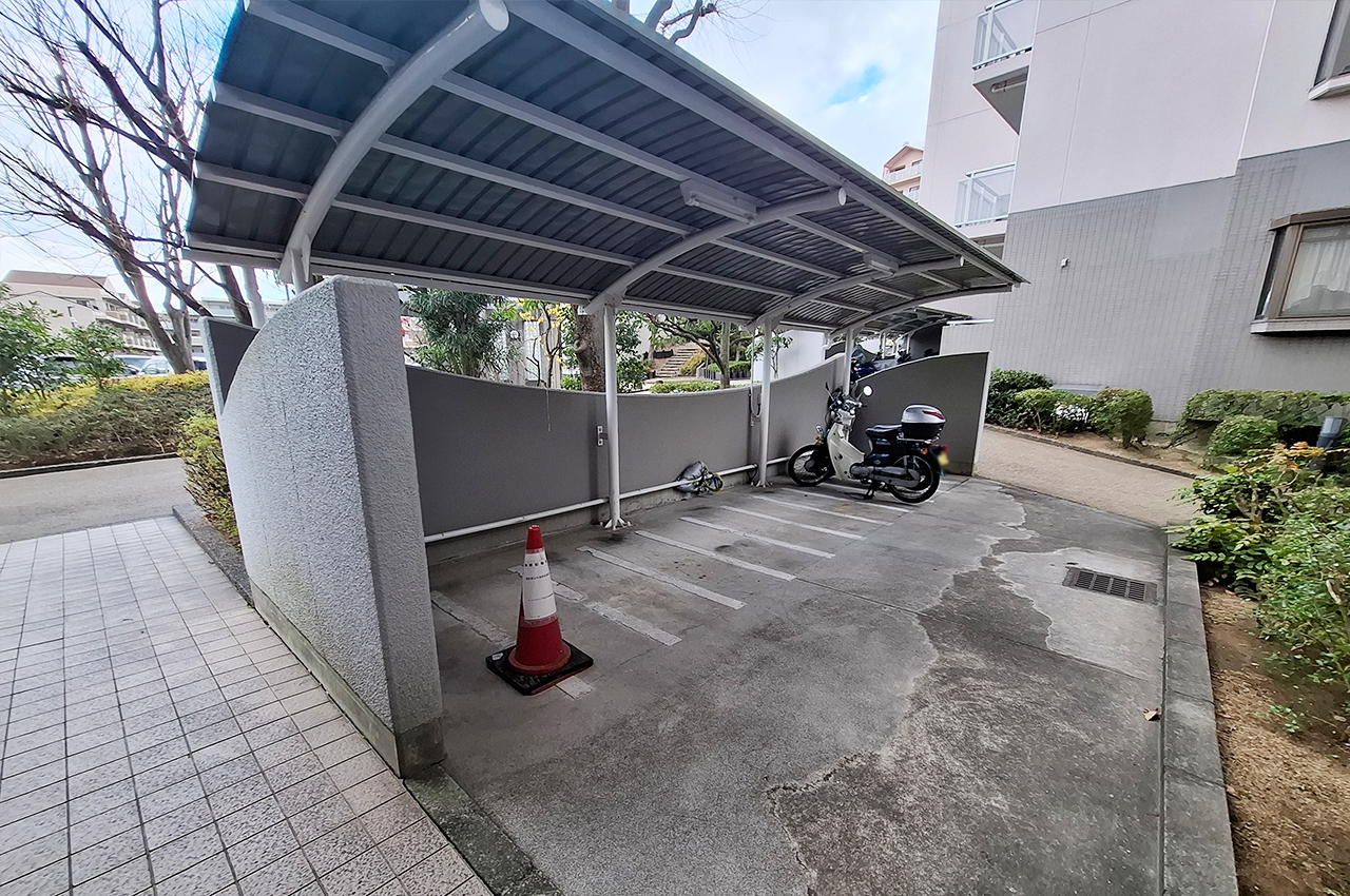 バイク置き場