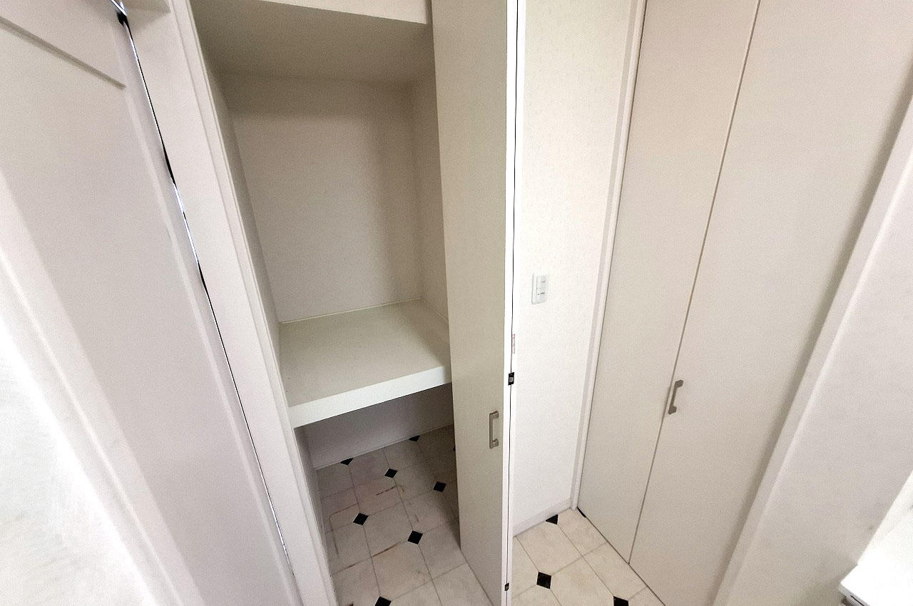 洗面室物入