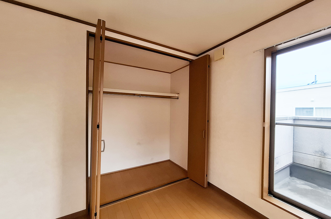 洋室1クローゼット