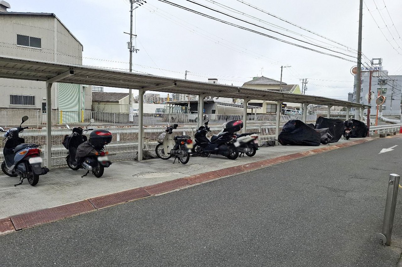 バイク置場