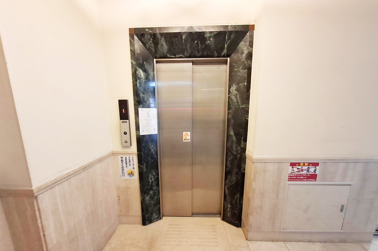 エレベーターホール