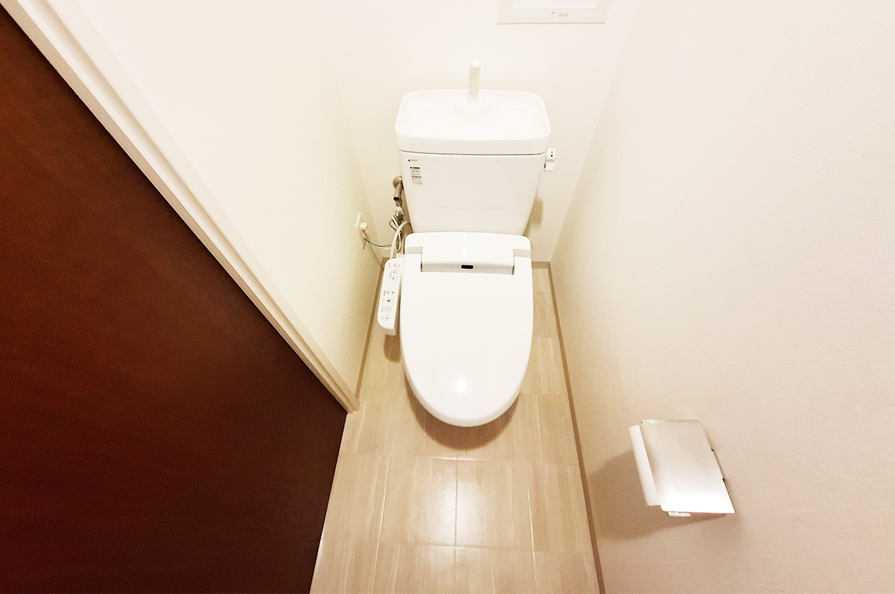 トイレ：現状のトイレです。