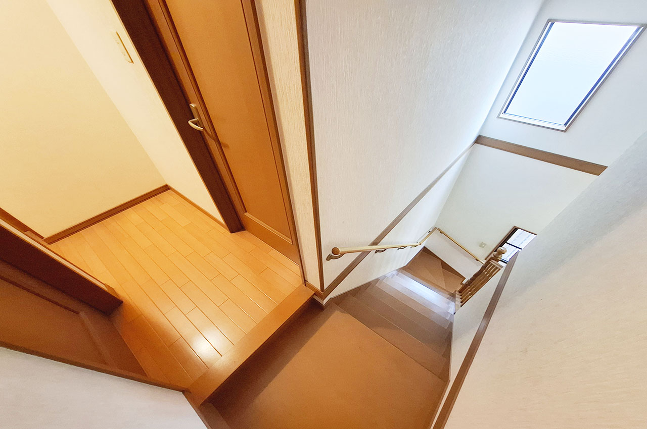 2Fホール