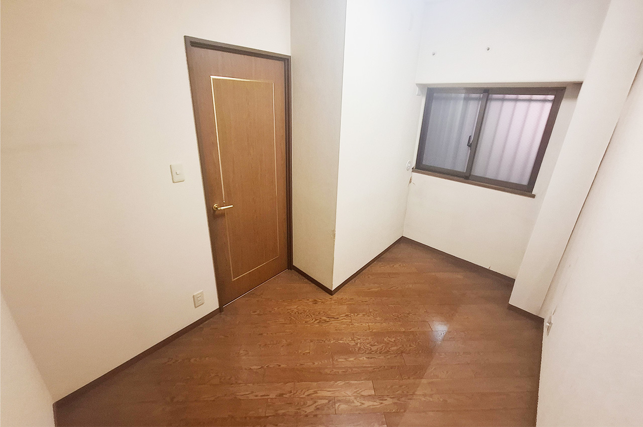 納戸：窓があり、荷物の収納に活用しやすい約4帖の納戸です。