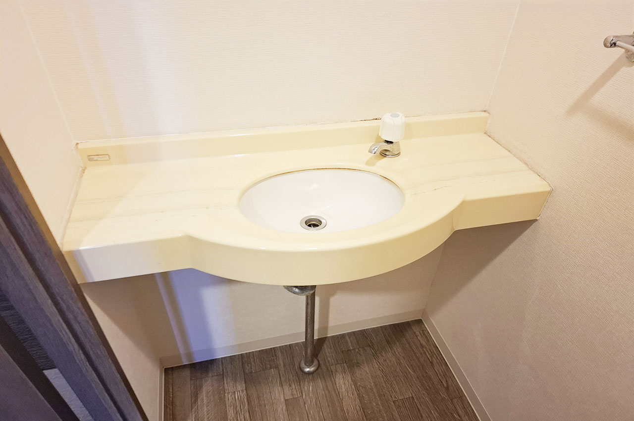 トイレ:手洗い器