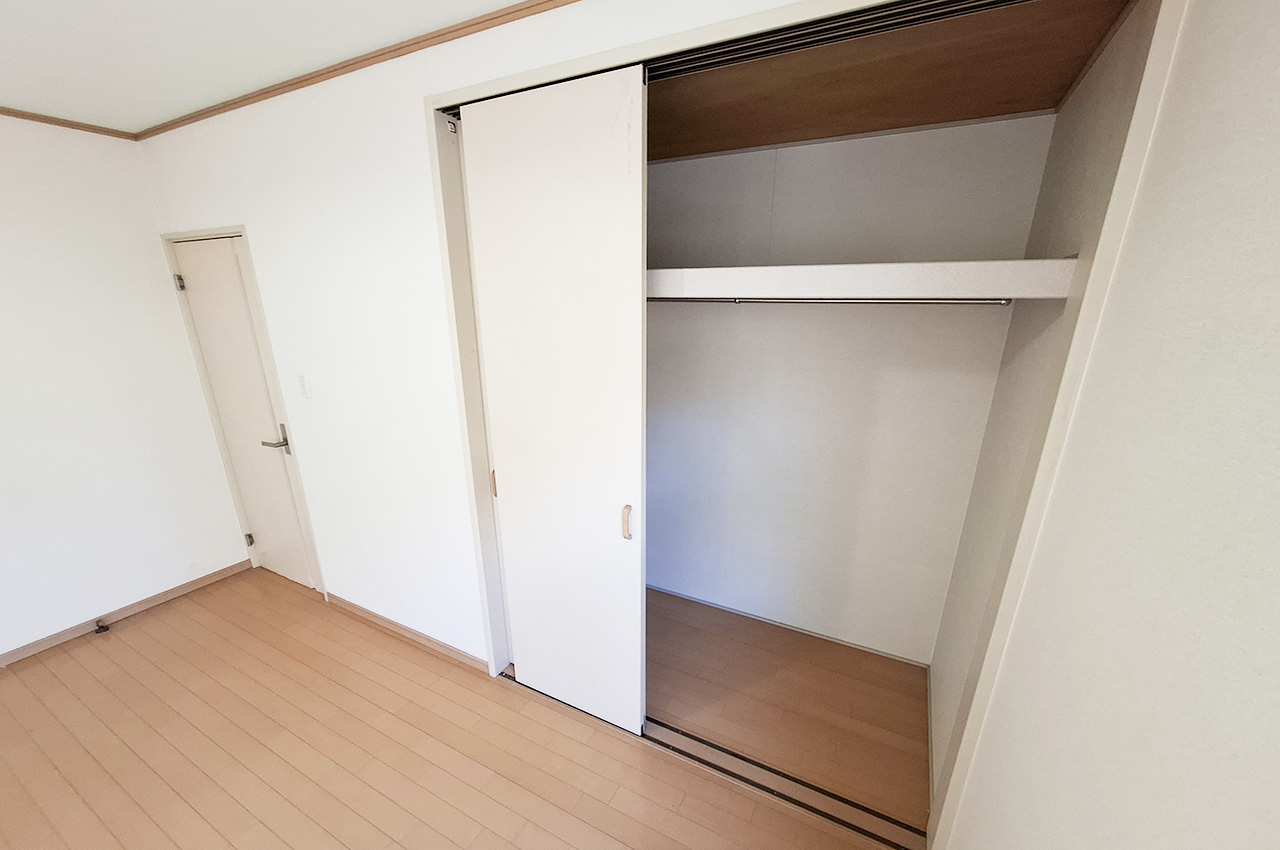 洋室3クローゼット