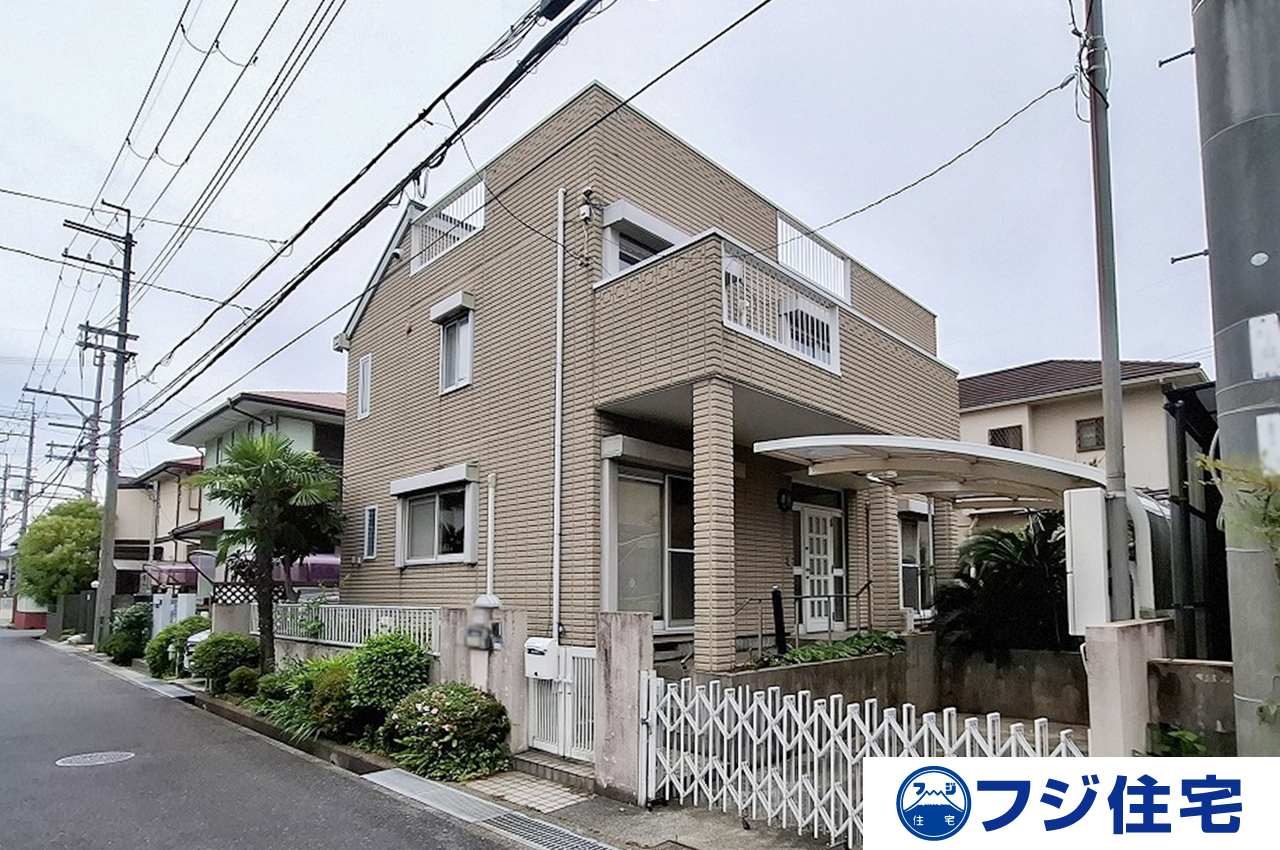 外観（カーポート・カーゲート・植栽撤去前）