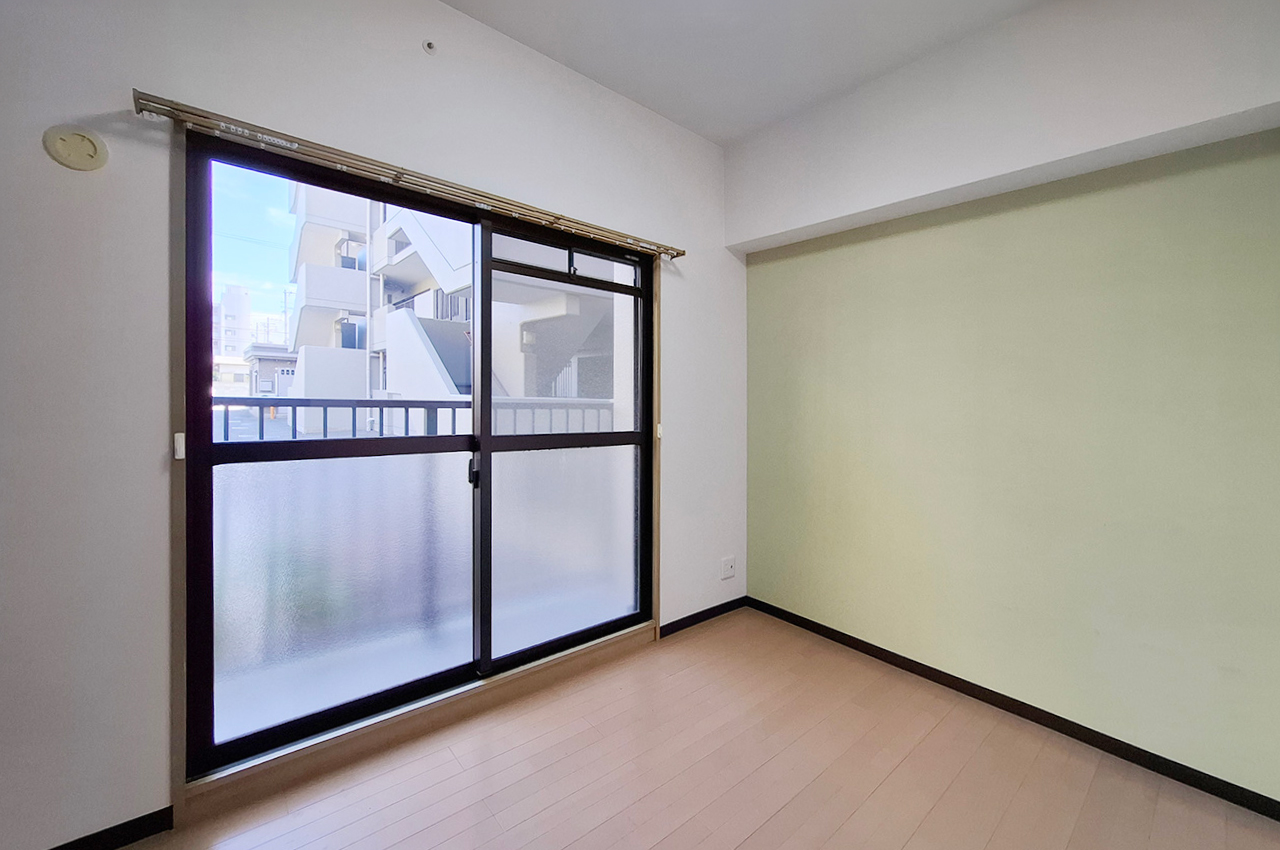 洋室2:約4.6帖の洋室。子供部屋や趣味部屋など多用途に活用できます。