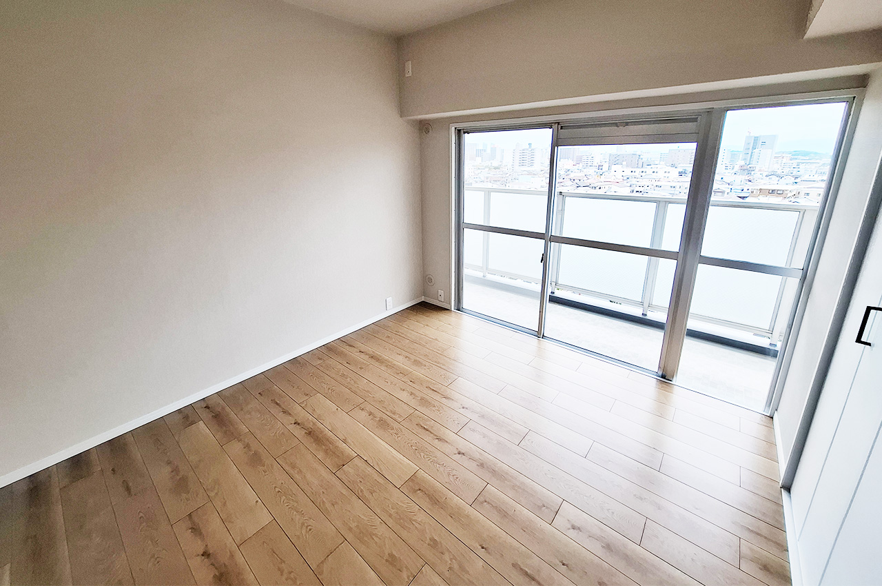 洋室3：バルコニーへの出入りが可能なゆったりとしたお部屋です。