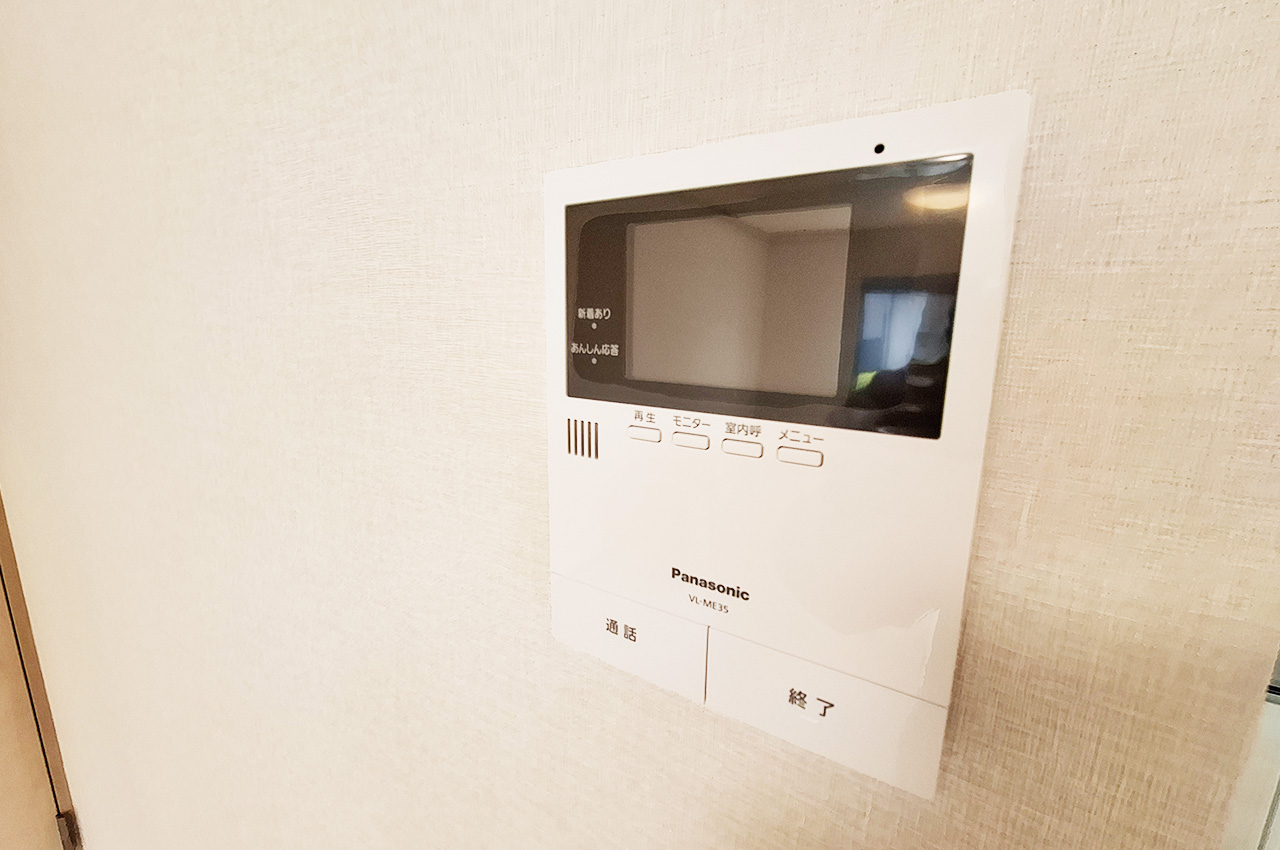 モニター付きインターホン:新調済みです。モニター付きで来客時も安心です。