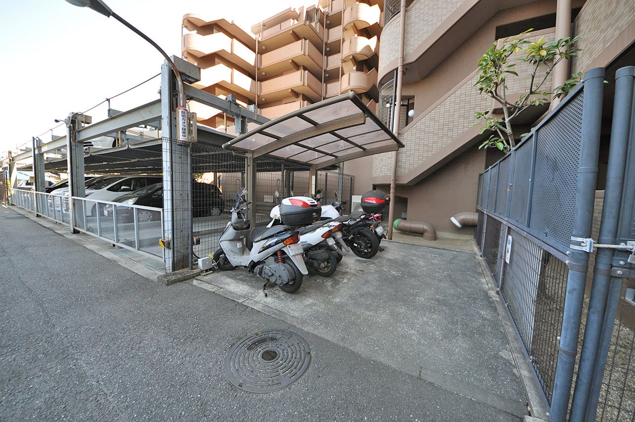 バイク置場