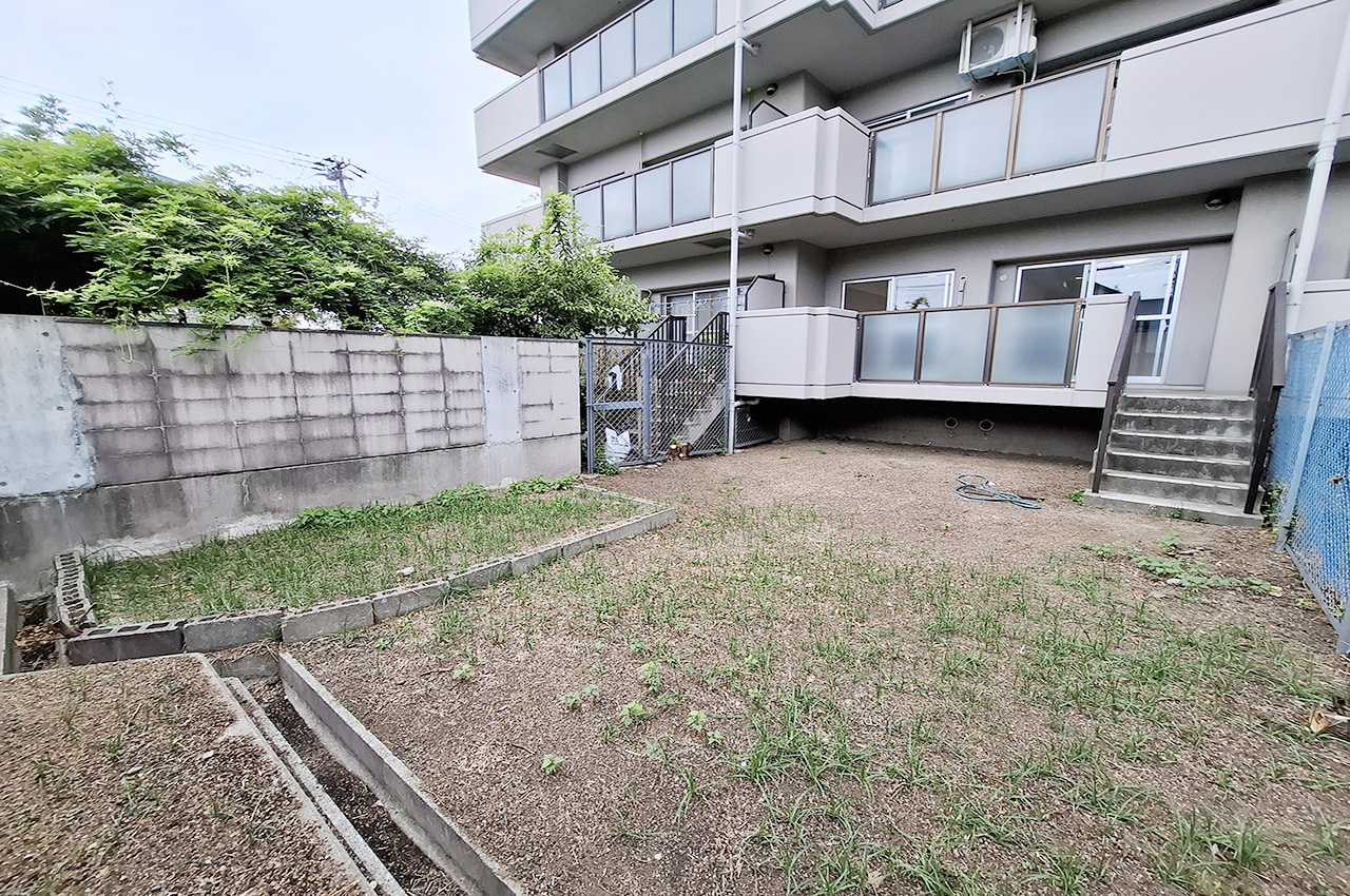 専用庭:41.93m2の専用庭付き。屋外スペースもゆったり活用できます。