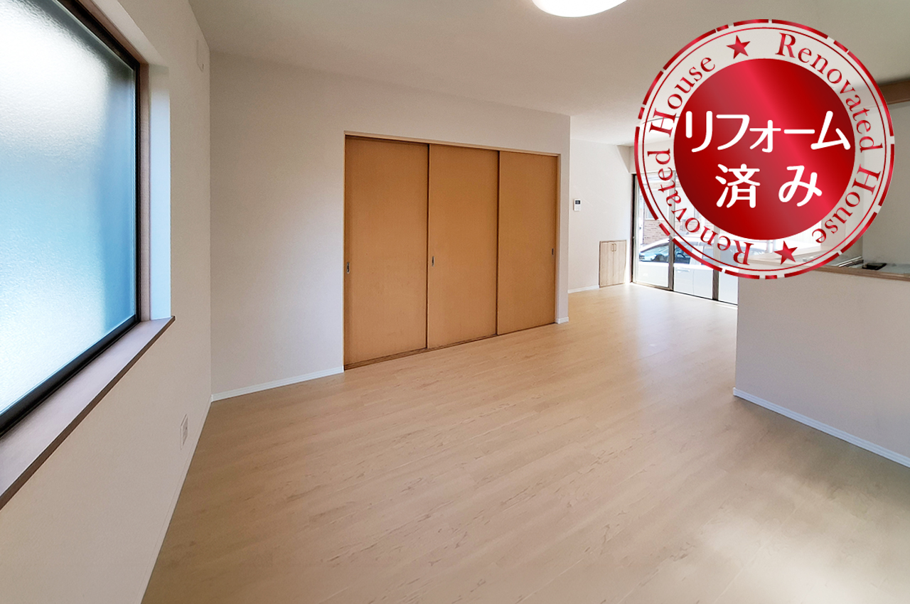 LDK：クロス貼替や床フロアタイル上貼などリフォーム済み。きれいになった空間で気持ちよく過ごせます。