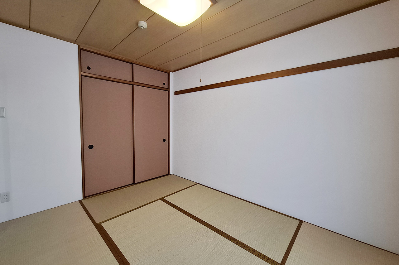 和室：押入付きで、布団や季節物などを収納しやすいお部屋です。