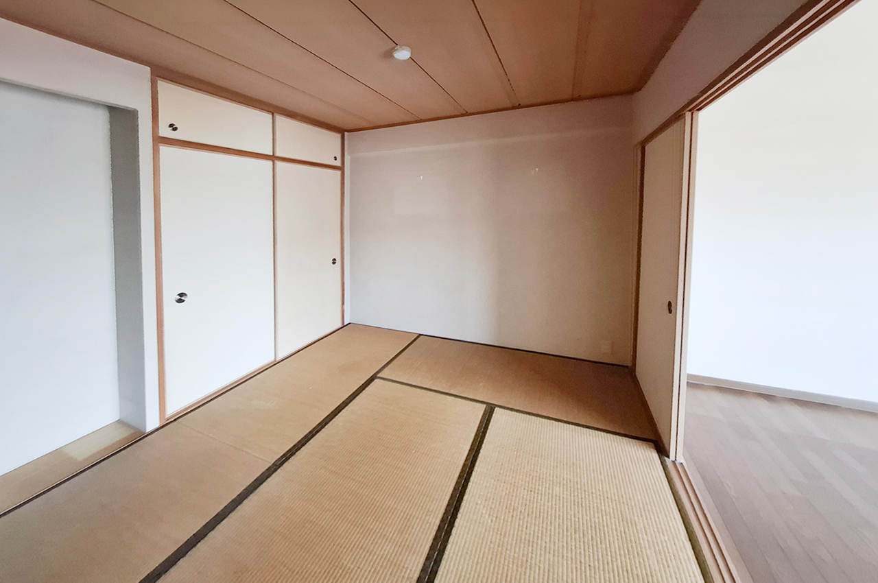 和室：約6帖。押入収納があり、布団や季節物を収納できます。客間としても活用でき、多用途に使えます。