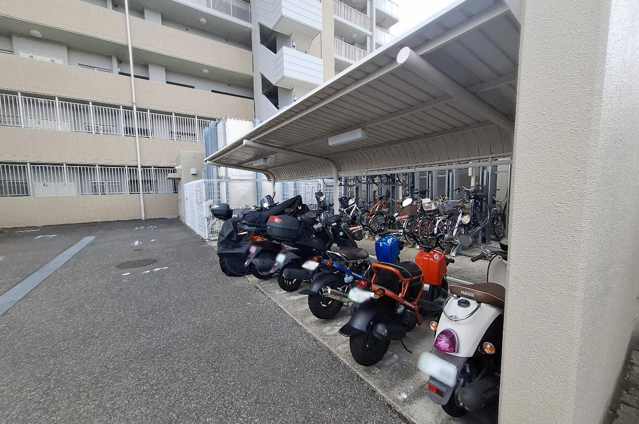 バイク置場