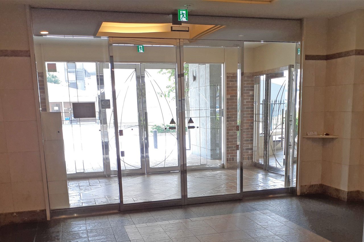 エントランスホール