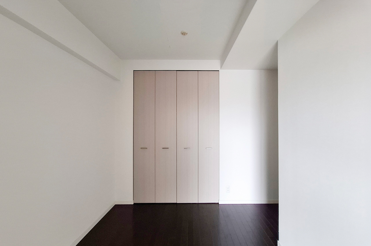 洋室2：約5帖の洋室。子供部屋や趣味部屋など多用途に活用できます。